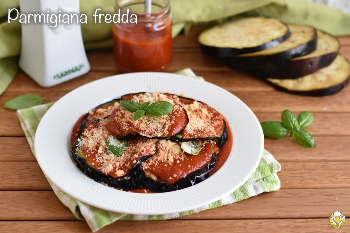 Parmegiana fria no prato