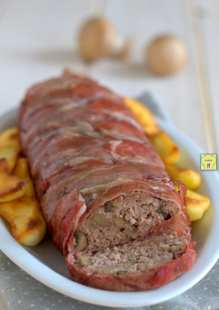 rocambole de carne coberto com speck e cogumelos gp