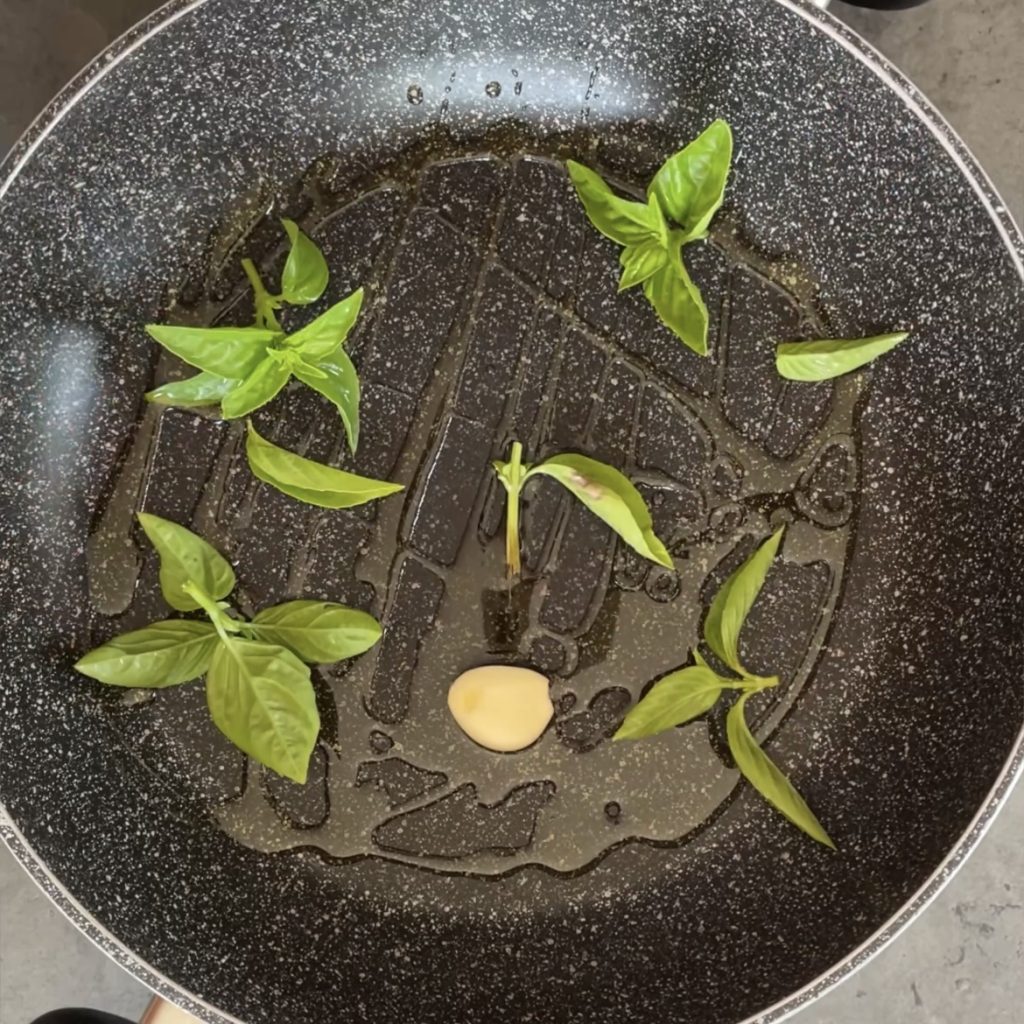 rolês de carne ao molho