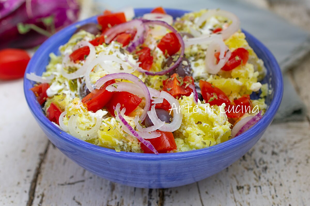 SALADA DE BATATA à grega acompanhamento fresco