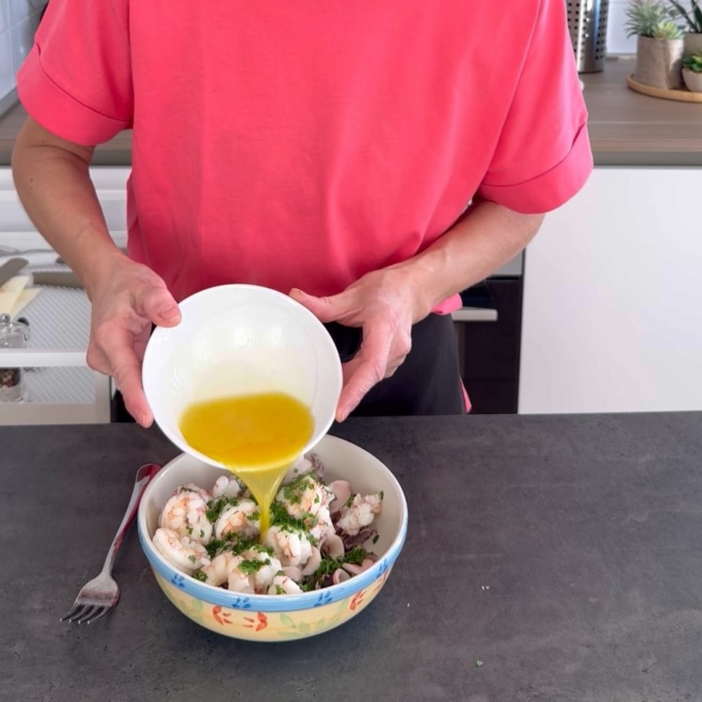 Salada de lula e camarão