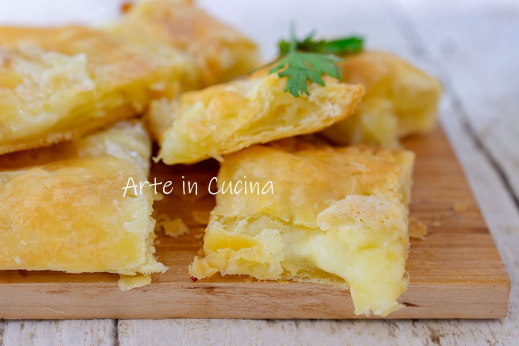 Schiacciata de folhado com batatas