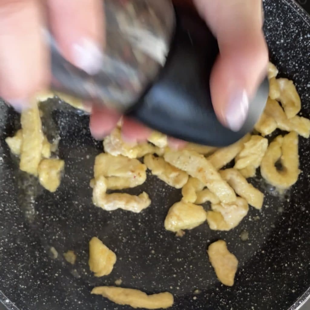 tiras de frango cremosas ao leite