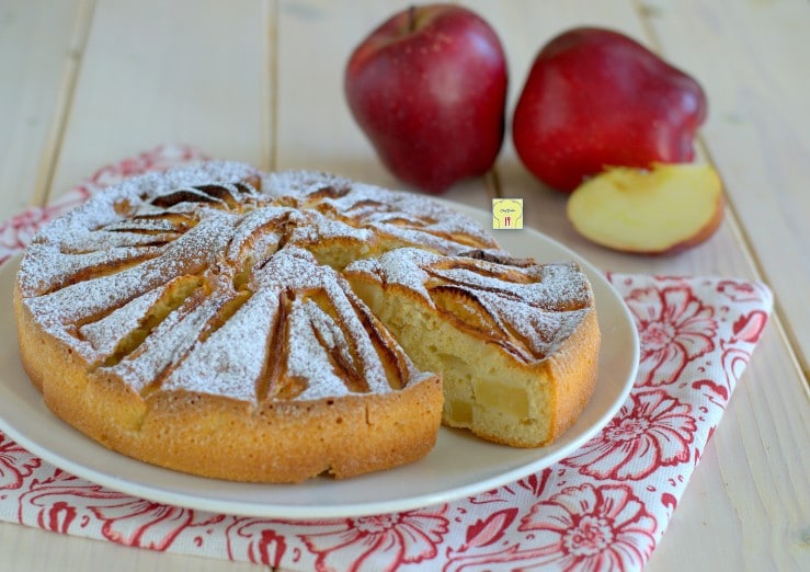 Torta de maçã na fritadeira a ar