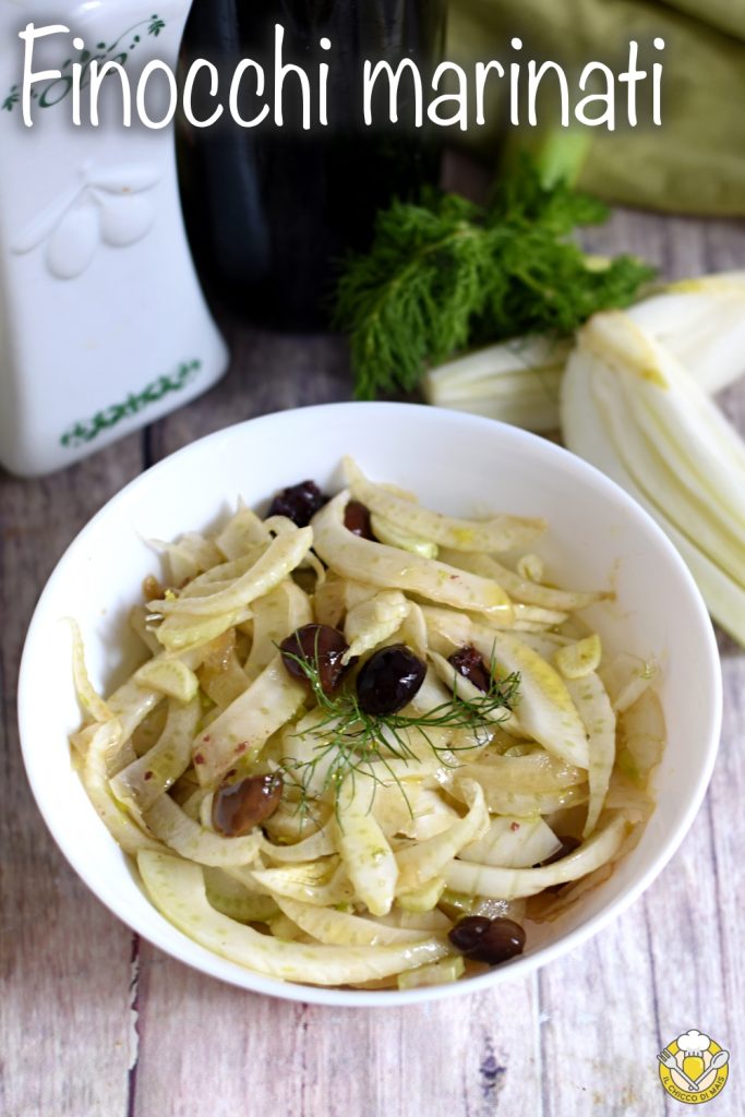 v_ funcho marinado com vinagre balsâmico receita saborosa para comer funcho cru em salada com azeitonas o grão de milho