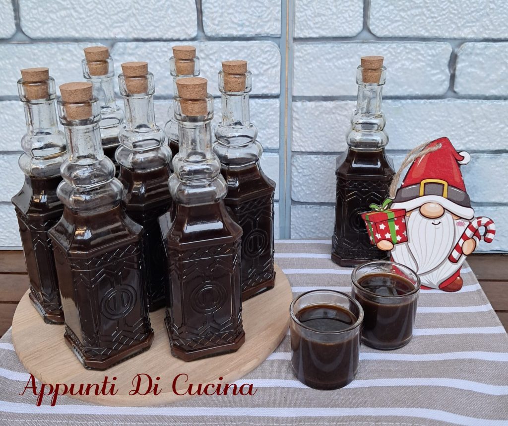 Licor de café e canela