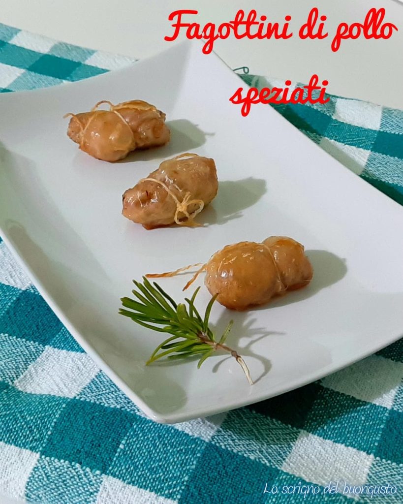 Pacotinhos de frango temperados