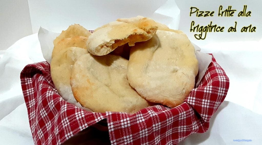 Pizzas fritas na fritadeira a ar