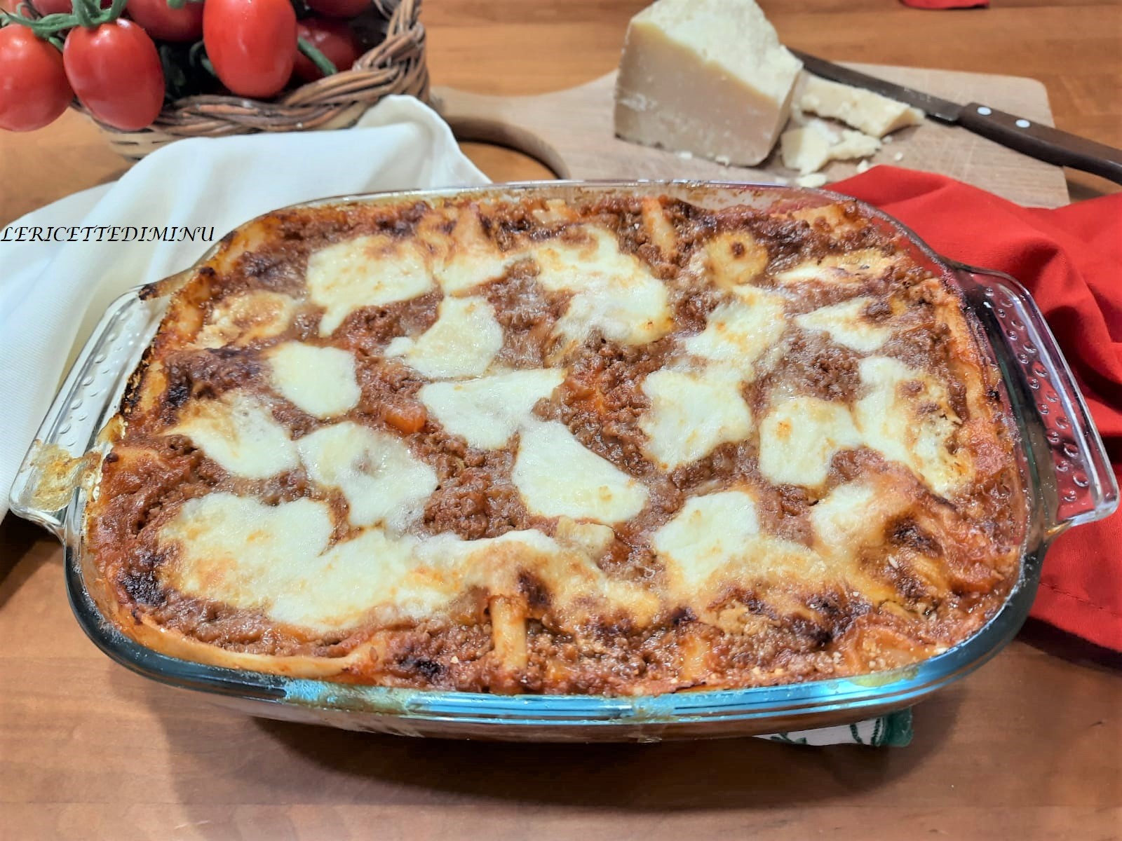 Lasanha com ragu à bolonhesa