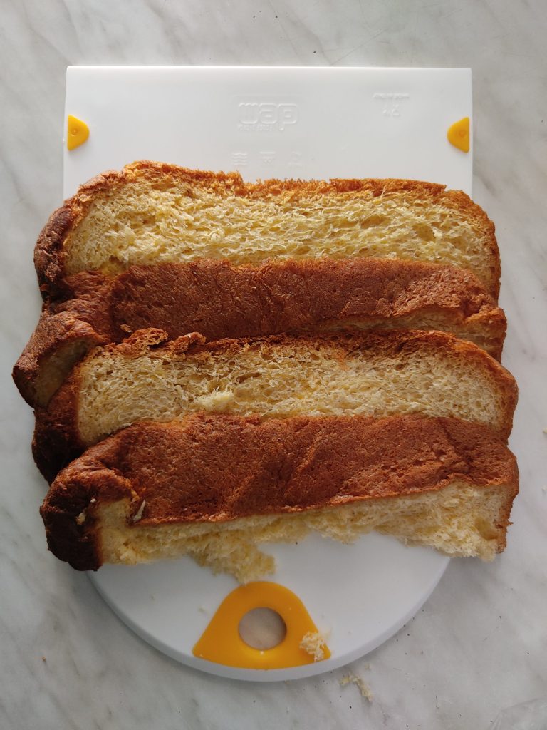 Rolo de pandoro com nutella e creme de confeiteiro