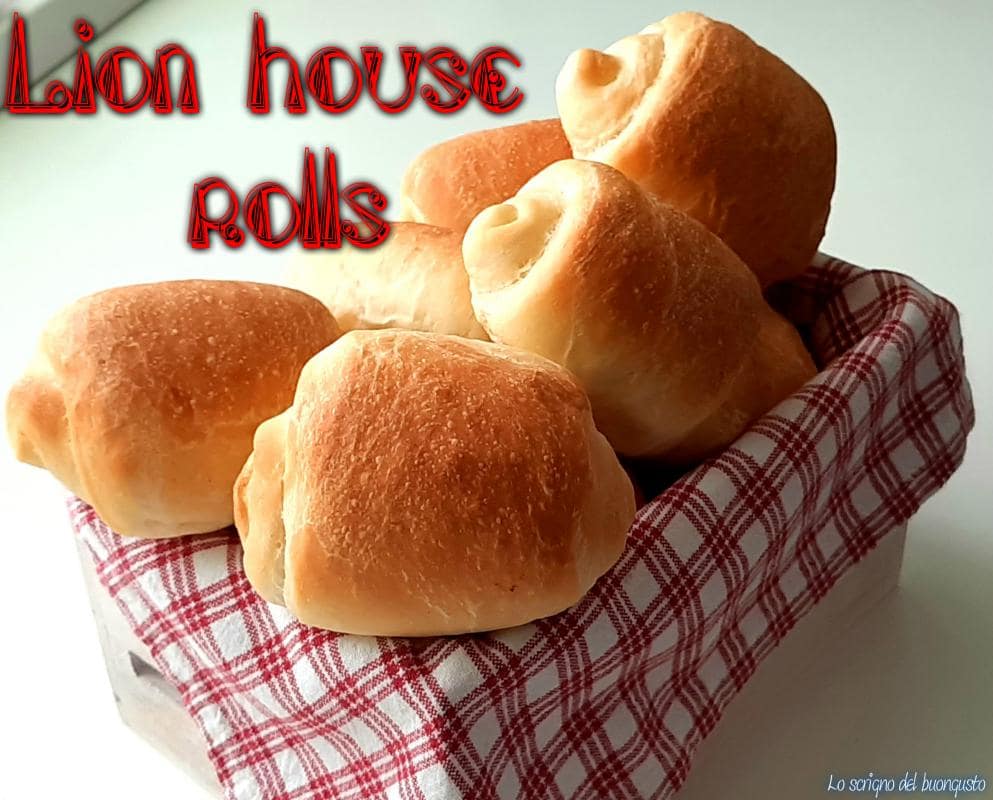 Lion house rolls