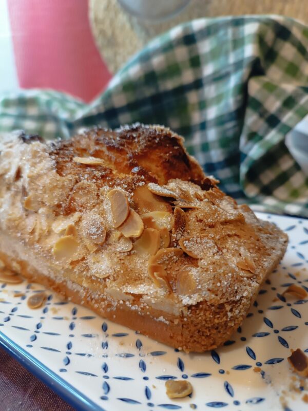 Que tal conhecer meu bolo de limão e amêndoas?