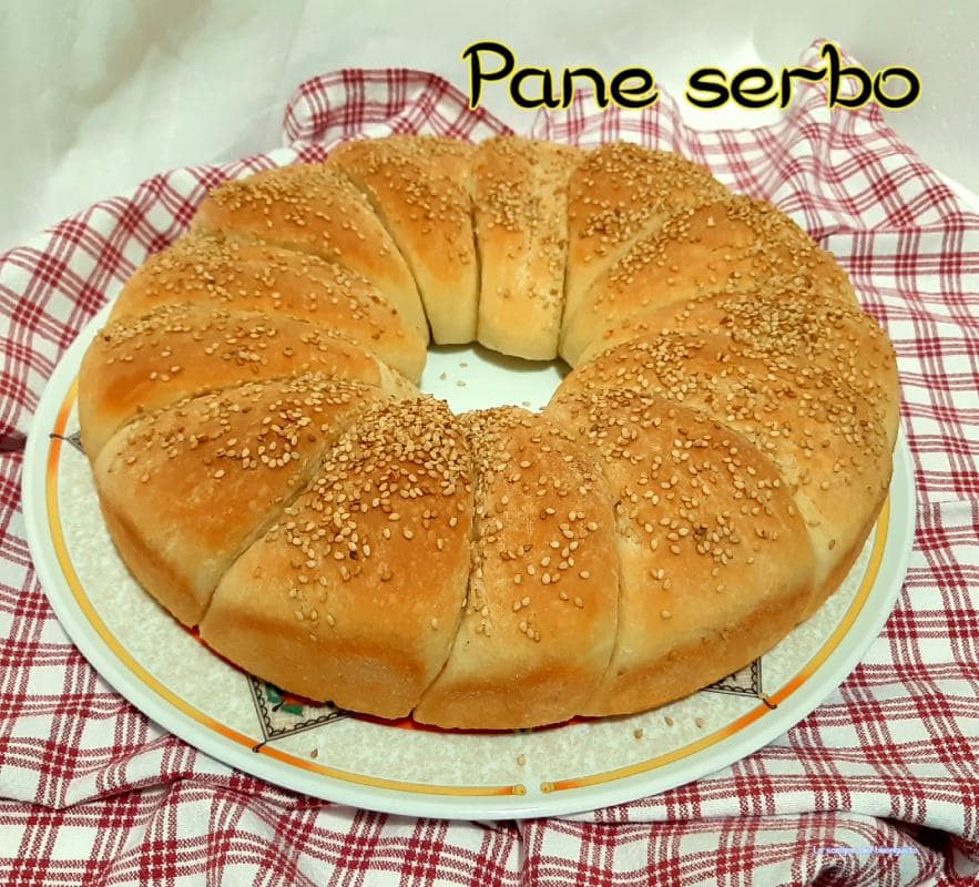 Pão sérvio