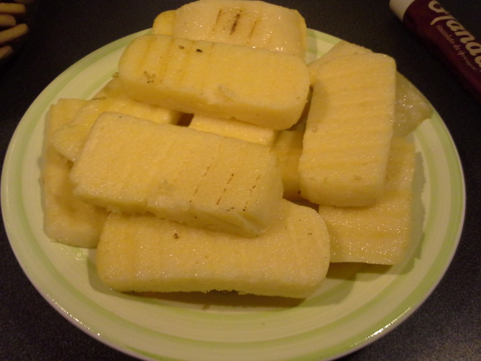 polenta refogada na frigideira