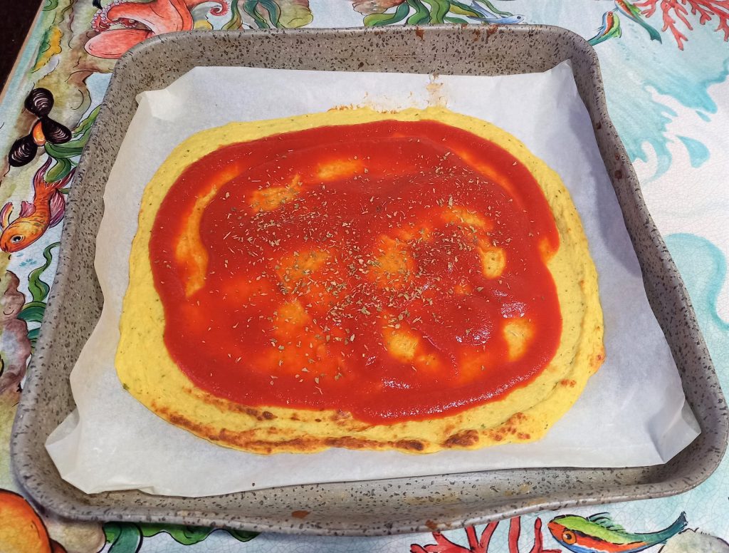 Falsa pizza vegetariana de couve-flor