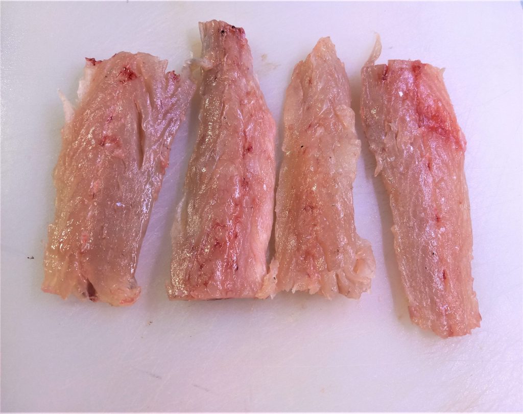 Espaguetada com peixe-lobo do mar ou barracuda