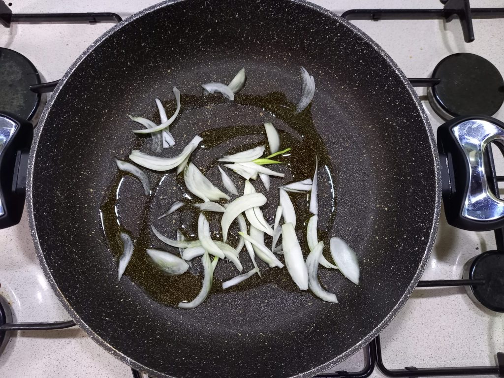 Quiche de abóbora, alho-poró e cogumelos