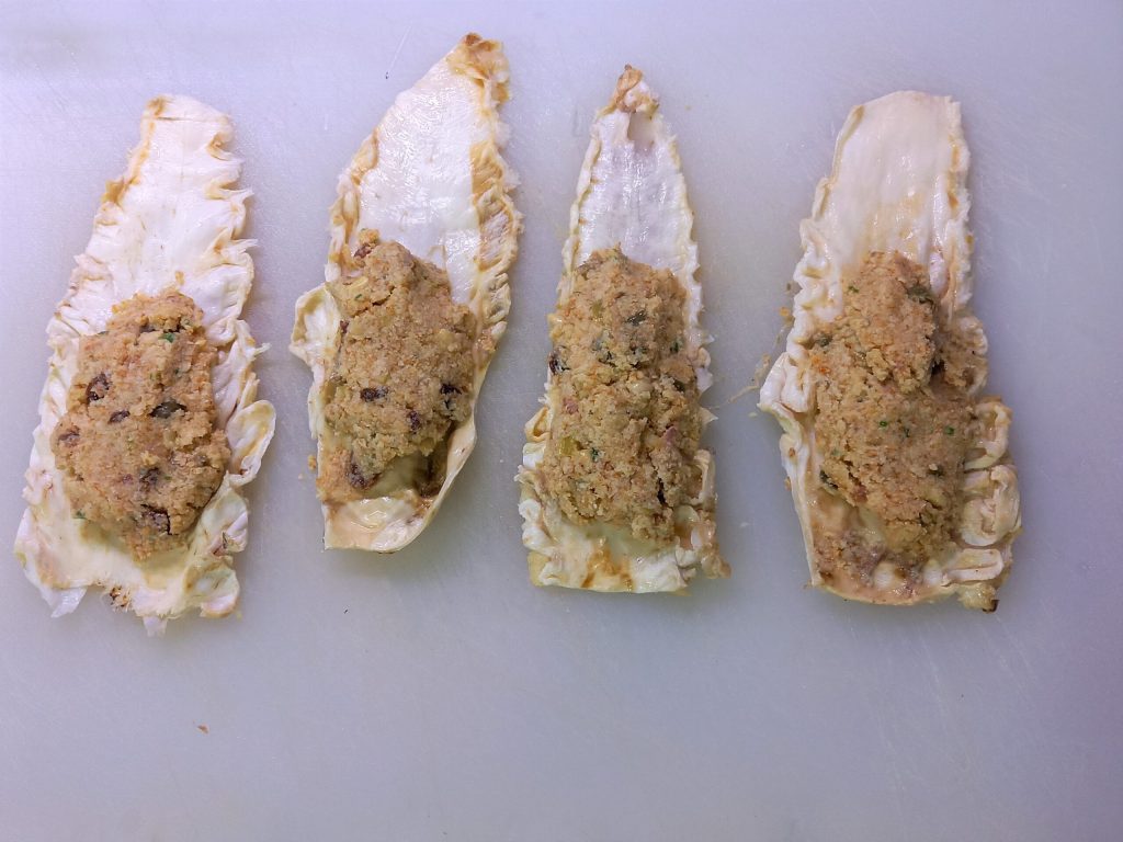 Rolinhos de tripa de bacalhau à moda de Messina