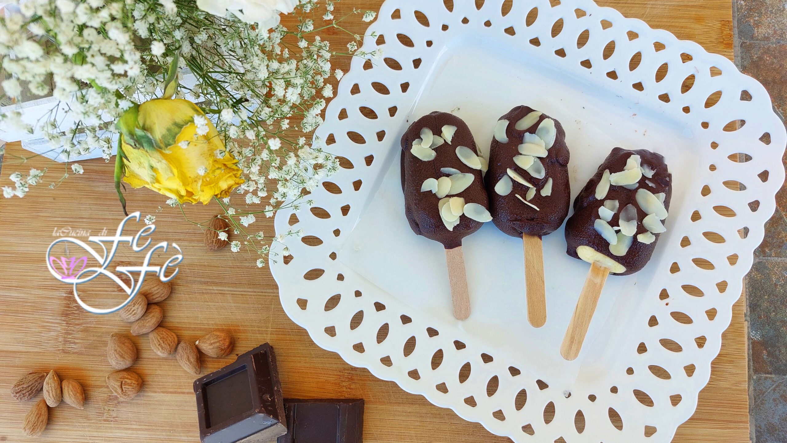 MINIPICOLÉS DE MANGA E CHOCOLATE (Receita fit)