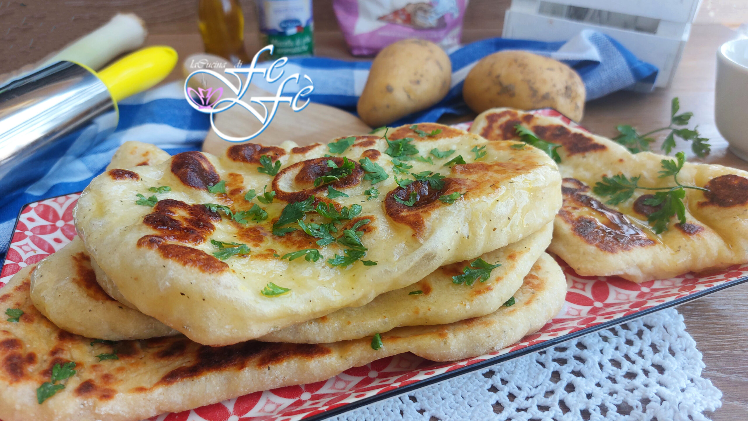 BAZLAMA, PÃO TURCO NA FRIGIDEIRA COM BATATAS