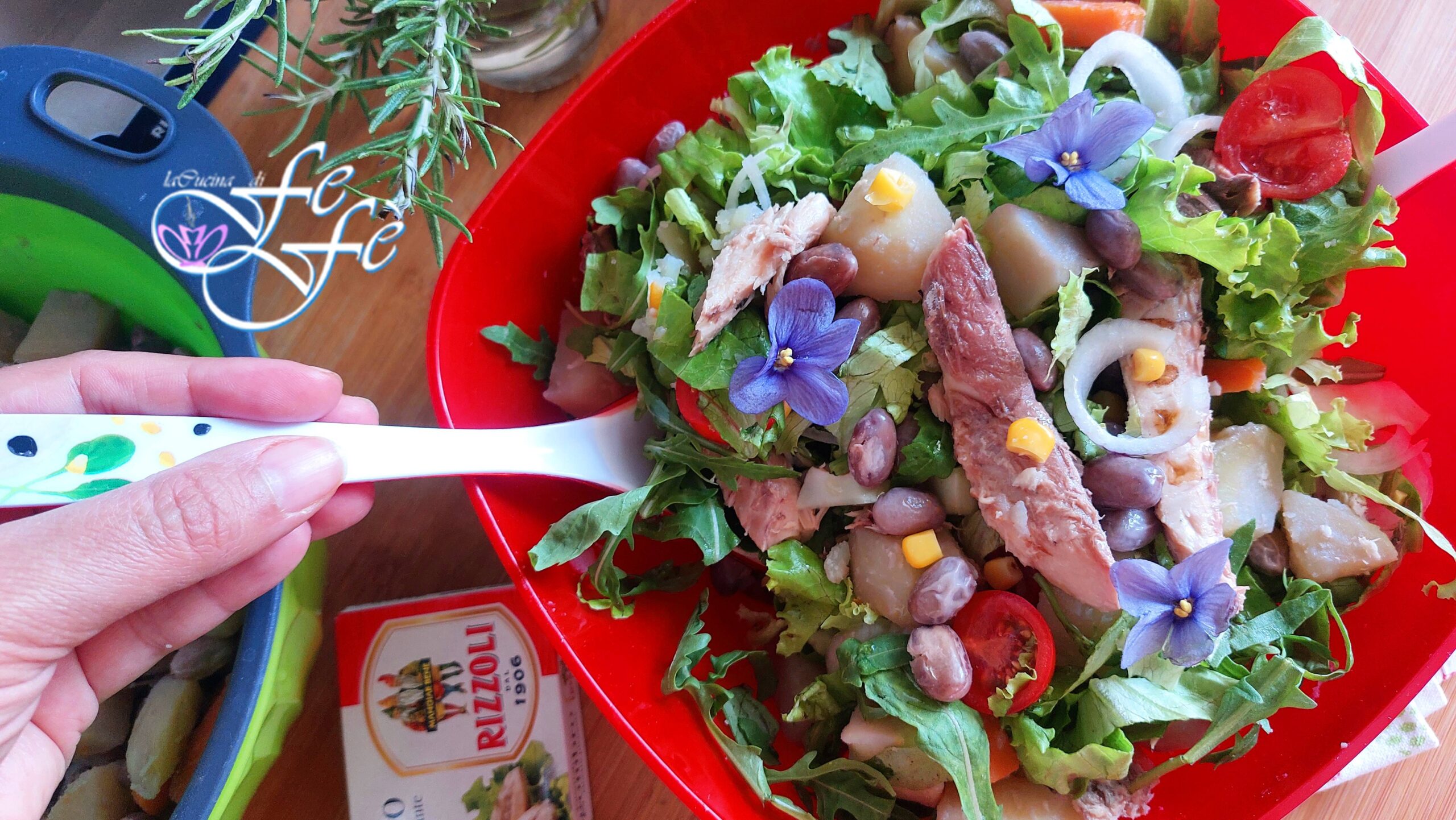 SALADA DE FEIJÕES FRESCOS COM CAVALA PICANTE E BATATAS