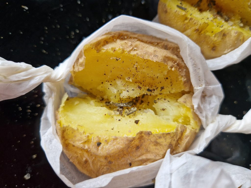 Batatas Assadas Recheadas