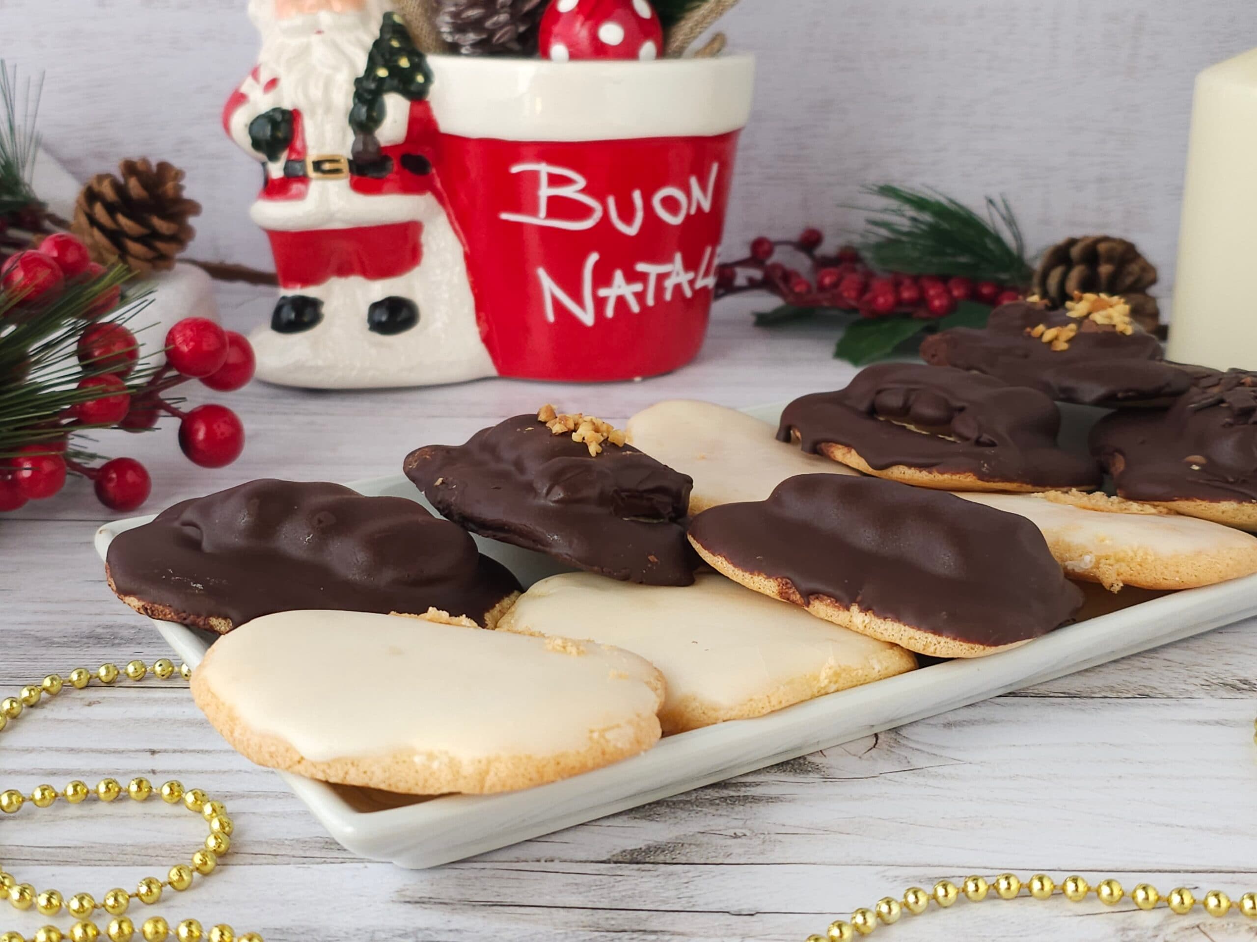 Raffioli ou raffiuoli napolitanos