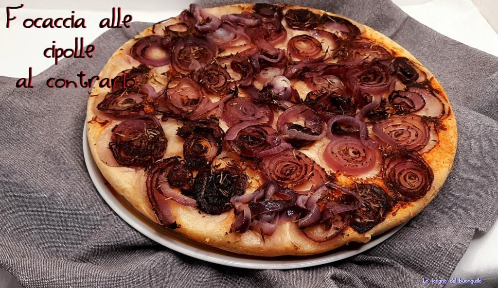 Focaccia de cebola ao contrário