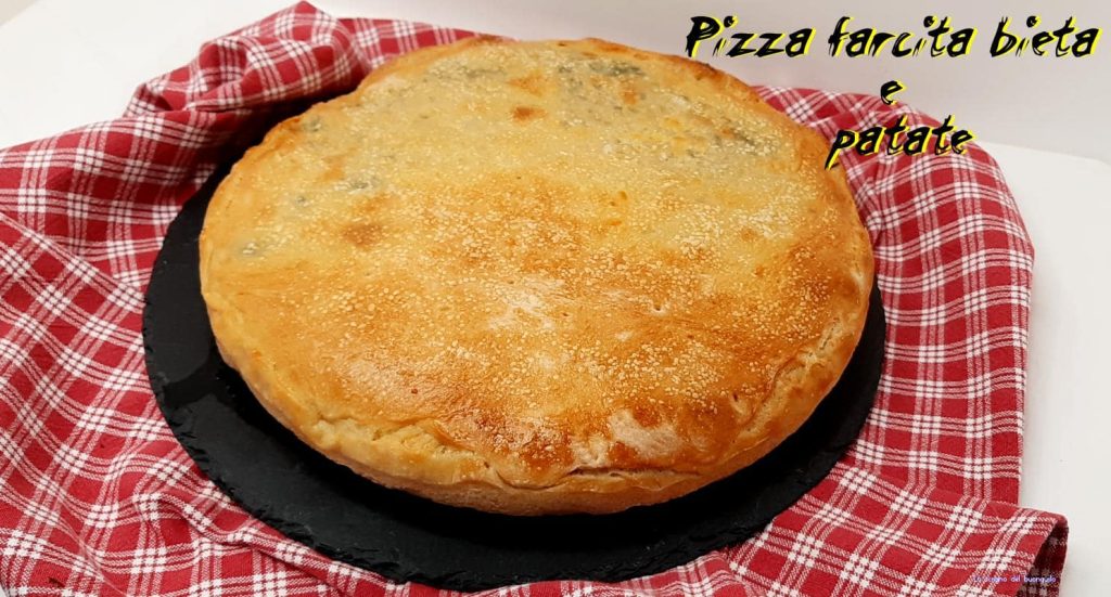 Pizza recheada com acelga e batatas