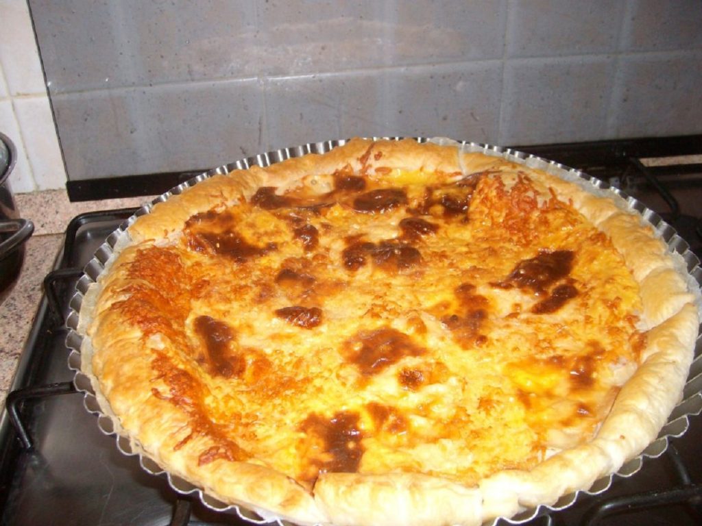Torta rústica de queijo gruyère