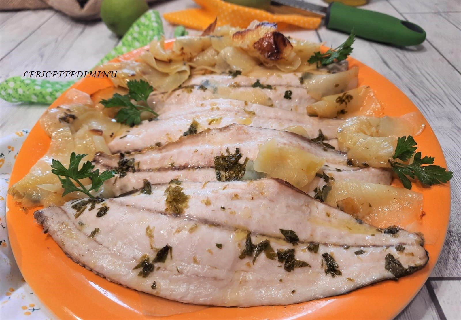 Lampuga ou capone ao forno com batatas