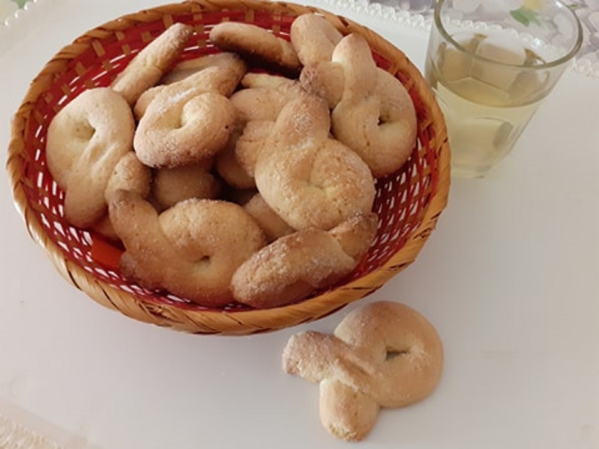 Biscoitos de vinho branco leves sem leite e sem manteiga