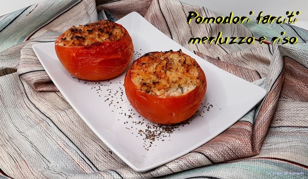 Tomates recheados com bacalhau e arroz