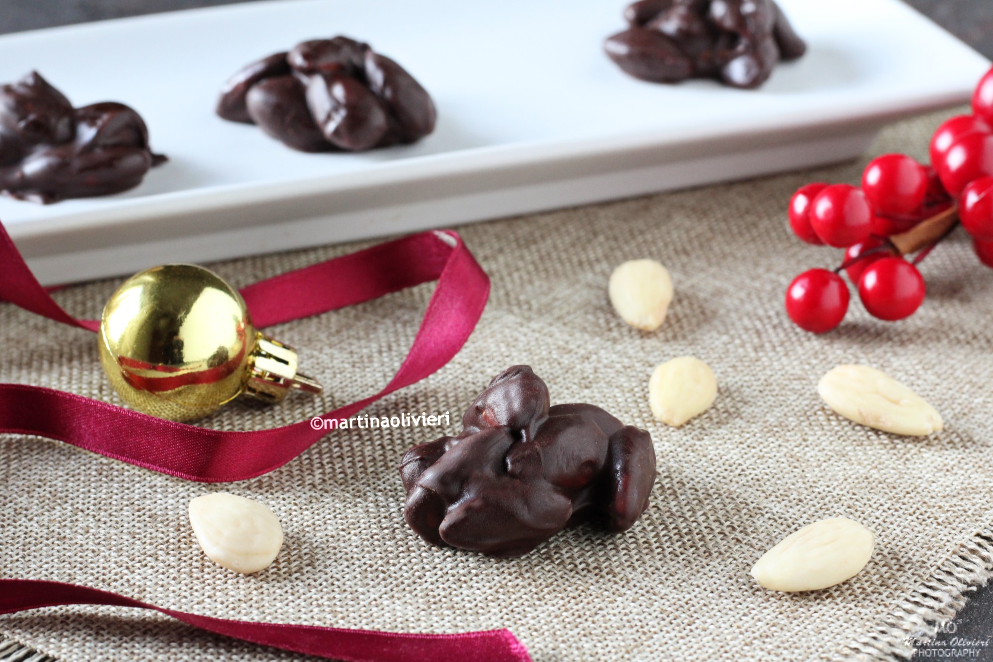 Amêndoas cobertas de chocolate – Receita da Apúlia