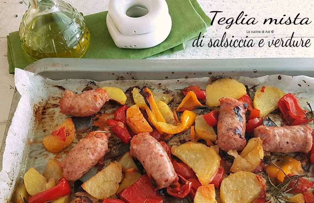 Assadeira mista de linguiça e legumes