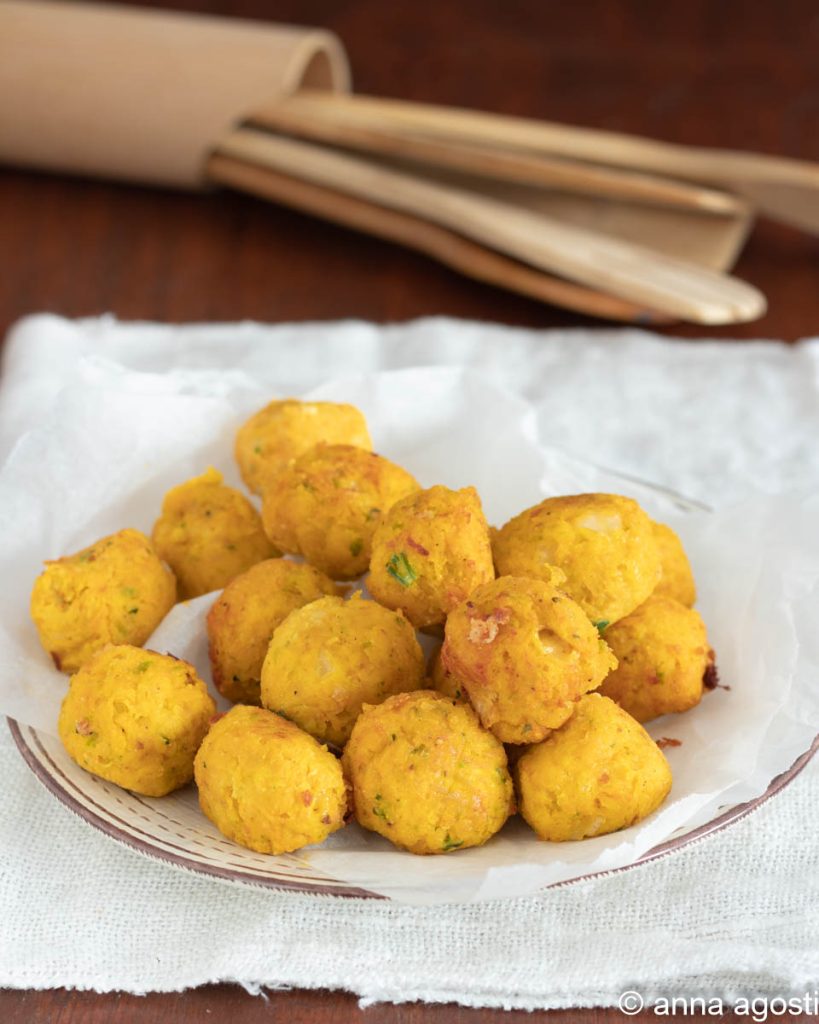 Bolinhos salgados de abóbora