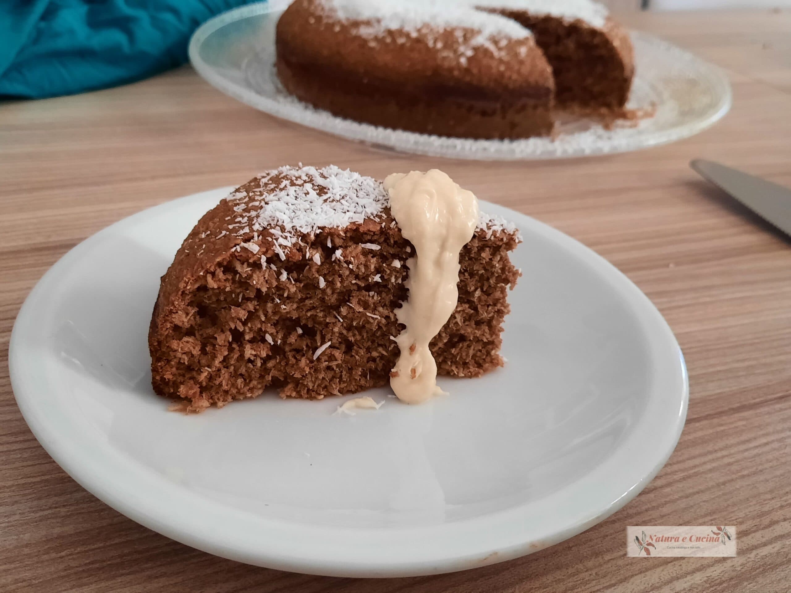 Bolo de coco e chocolate