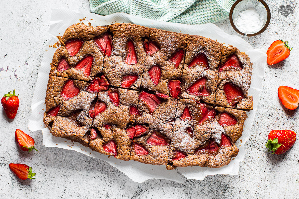 Bolo de morango e chocolate ao leite