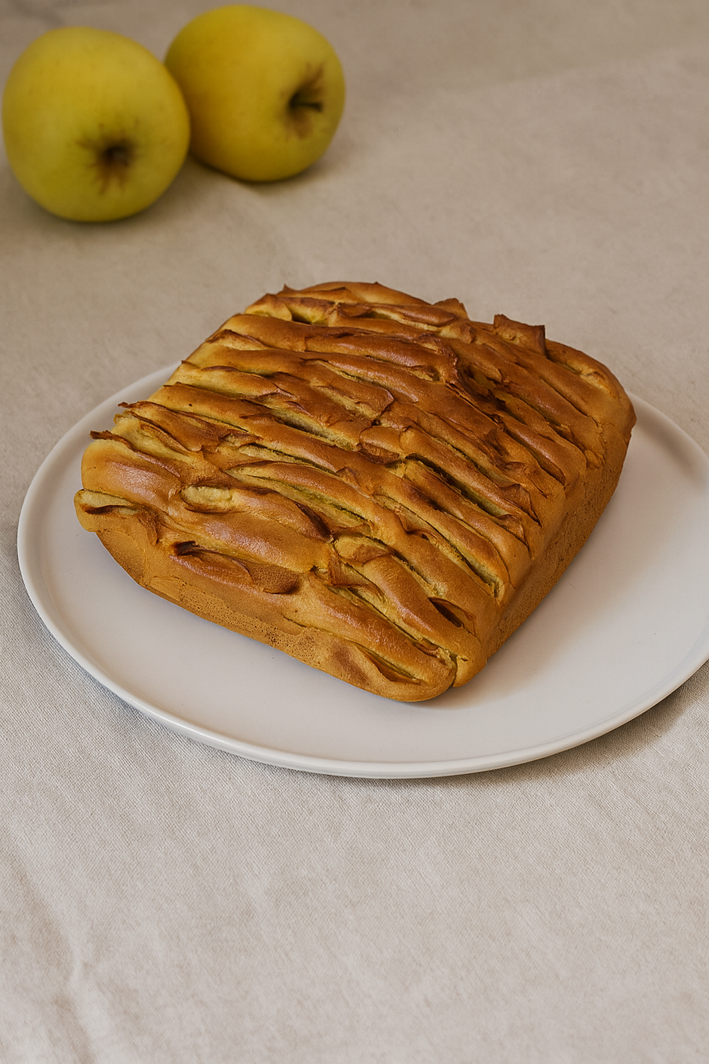 Bolo de maçã na fritadeira a ar