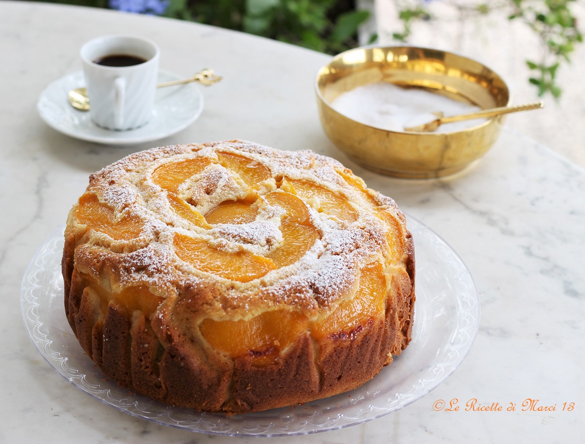 Bolo de Pêssegos em Calda. Ideal para o verão e o inverno!