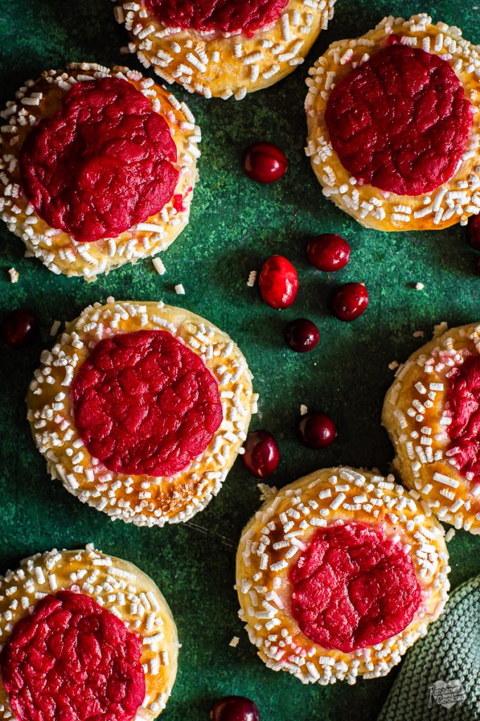 Brioche com creme de cranberries