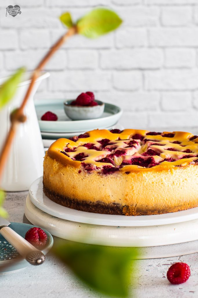 Cheesecake de chocolate branco e framboesas