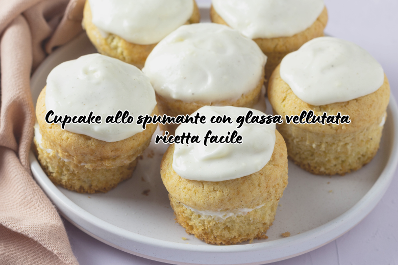 Cupcake de espumante com cobertura aveludada – receita fácil