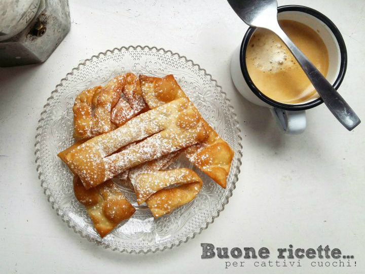 Chiacchiere bolhas sem fermento