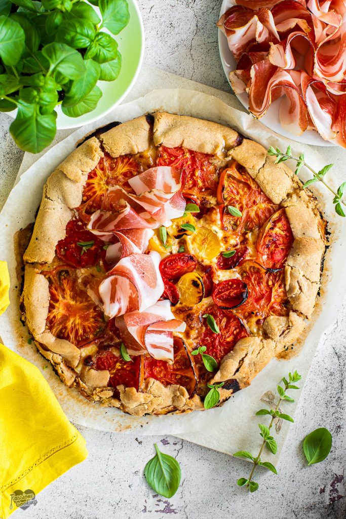 Galette salgada com tomates e Speck Alto Adige IGP