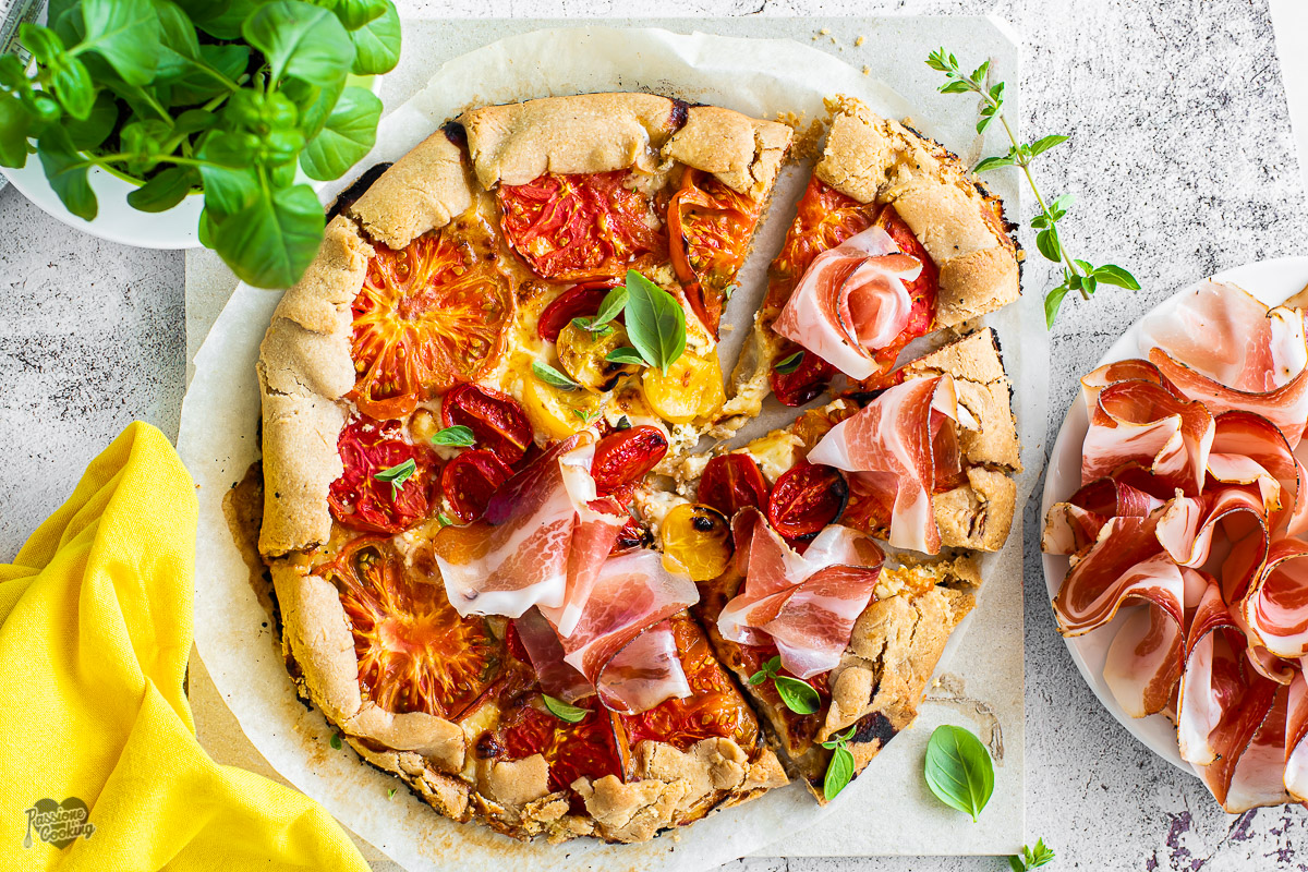 Galette salgada com tomates e Speck Alto Adige IGP
