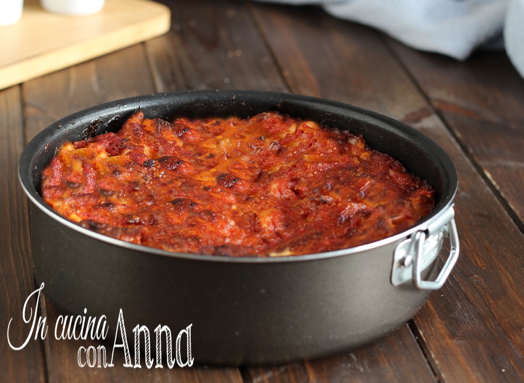 Macarrão de forno simples da mamãe