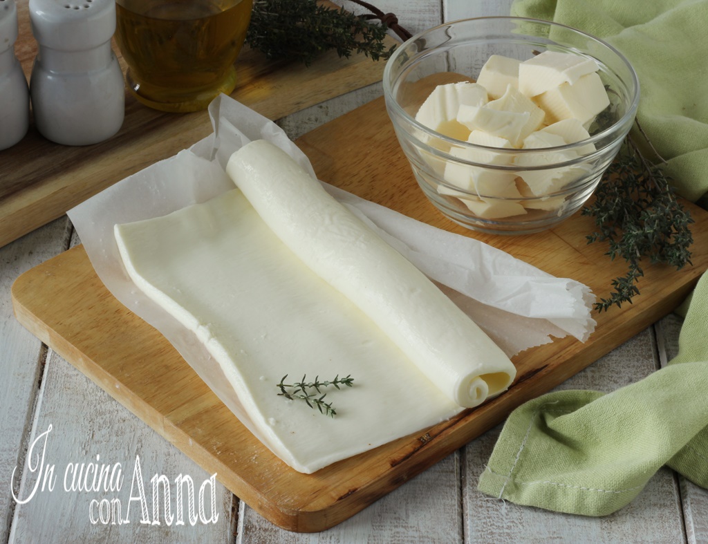 Massa de mozzarella feita em casa