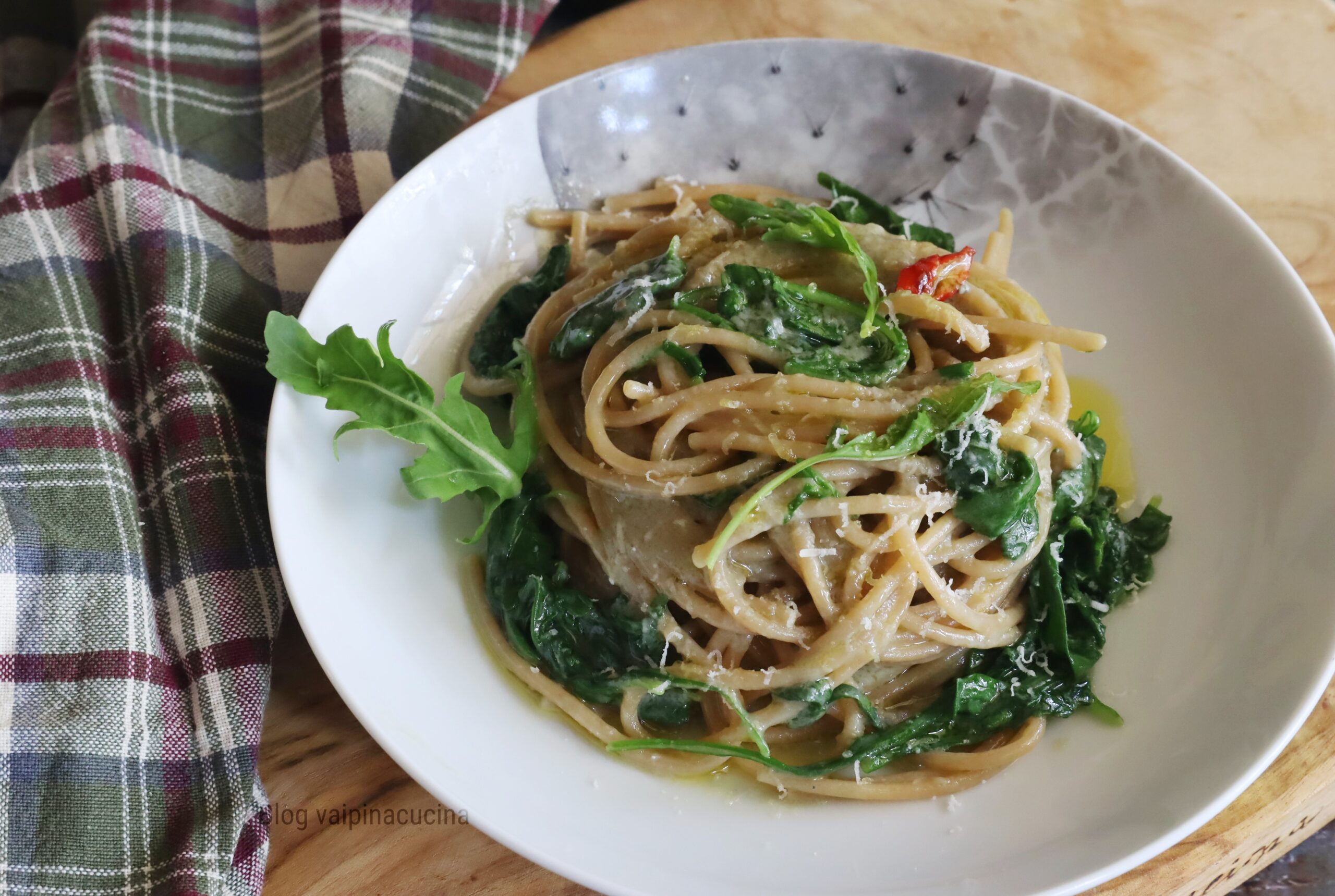 Spaghetti rúcula e gorgonzola