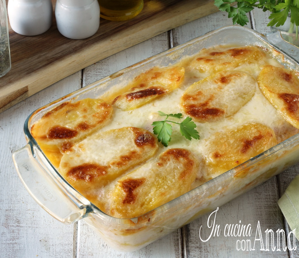 Parmigiana de batatas e salmão